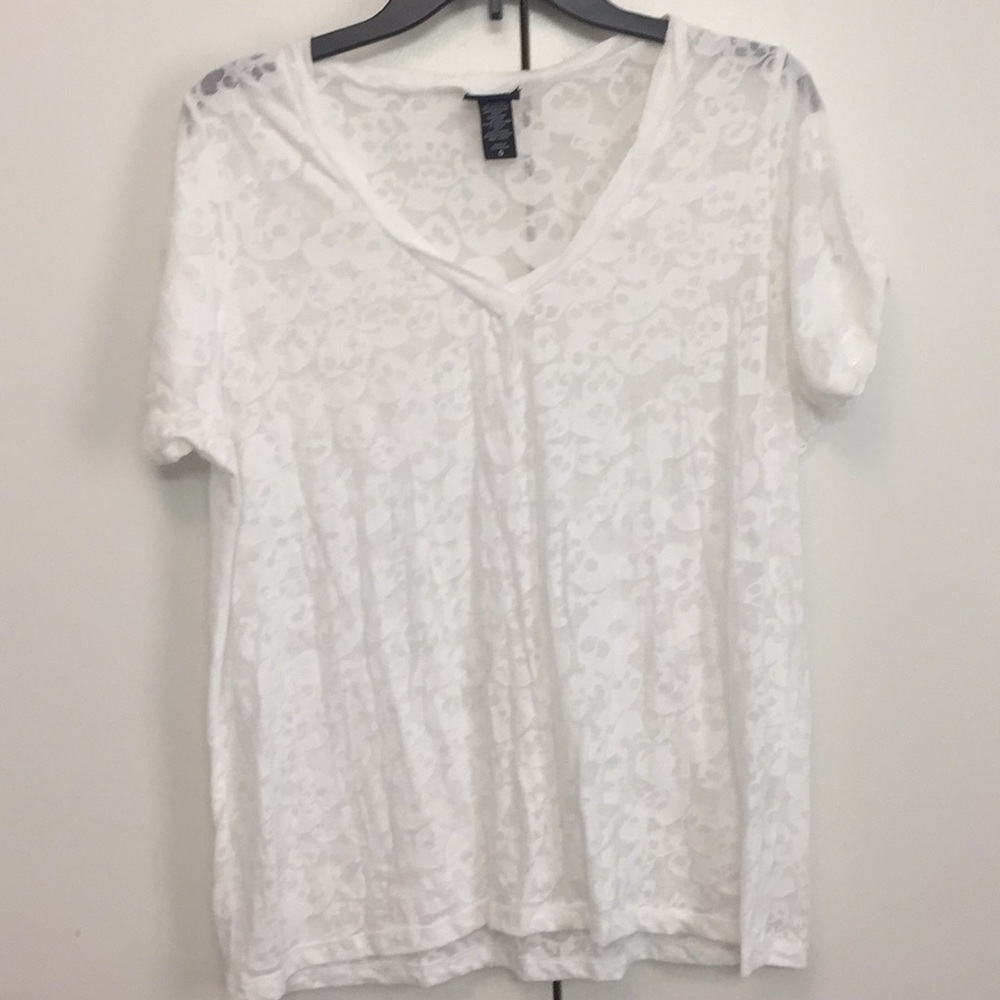 Short sleeve skull shirt